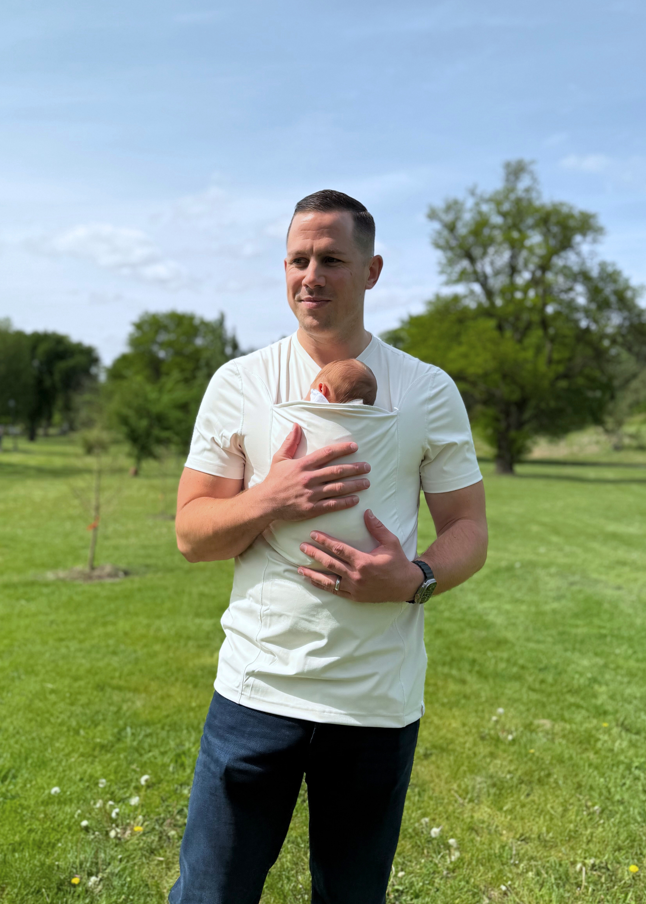 Holding Hands 11 Month Old Baby Not Walking Tushbaby Hip Carrier