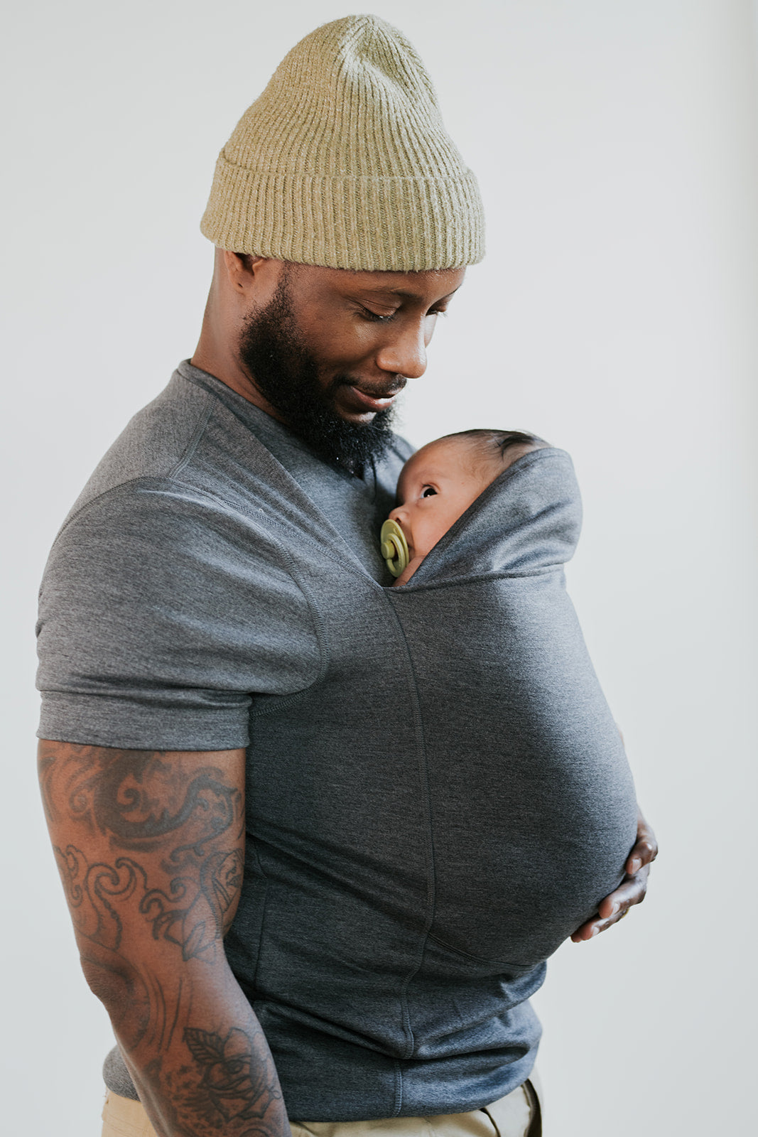 Lalabu Dad Shirt Original Babywearing T Shirt with Kangaroo Pouch Baby Wrap Carrier for Newborns Infants Baby Wrap Carrier for Newborns Essential for new Dads