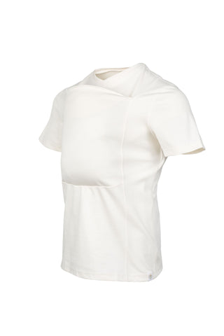 Short sleeve v-neck Dad Shirt with a front pouch for wearing a newborn in white color called Natural.